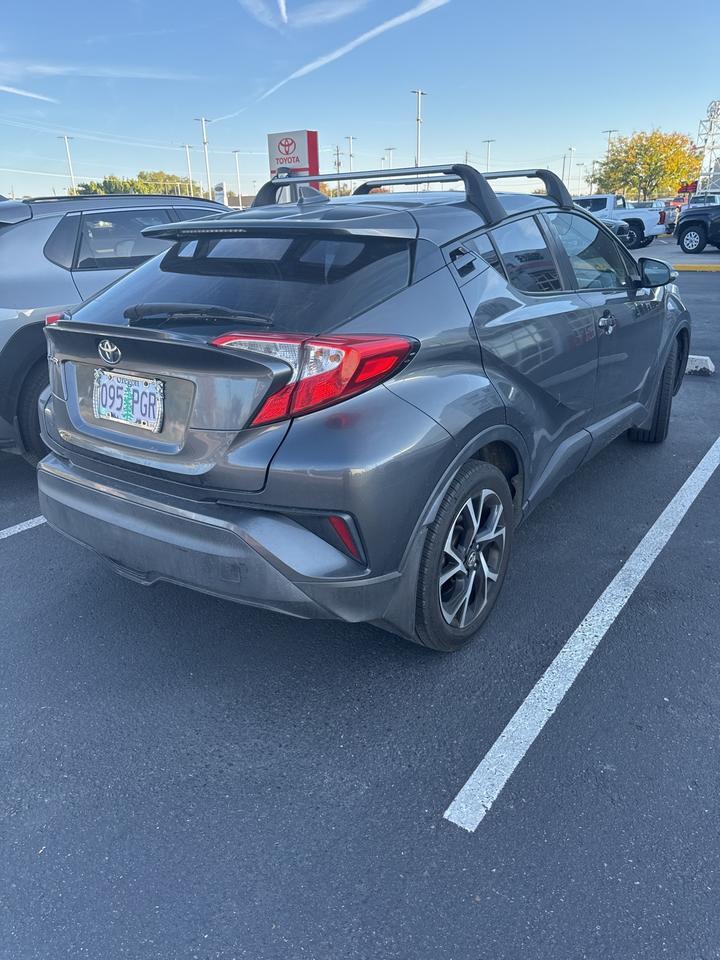2018 Toyota C-HR XLE Ontario OR
