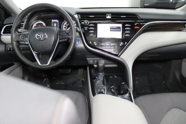 2018 Toyota Camry Hybrid LE