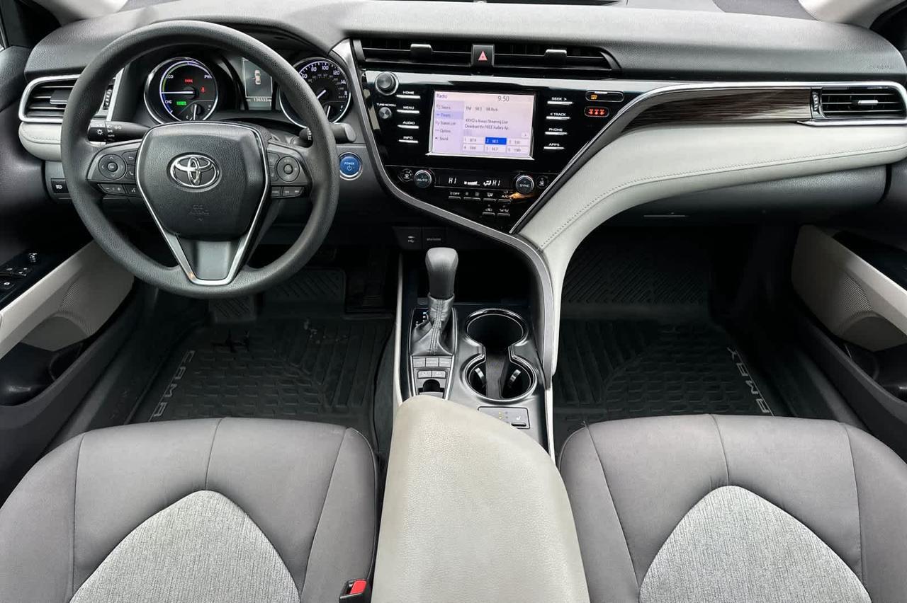 2018 Toyota Camry Hybrid LE