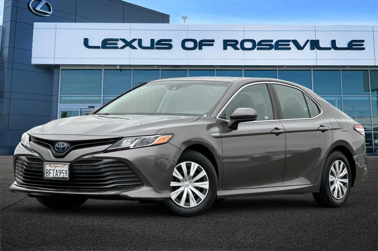 2018 Toyota Camry Hybrid LE