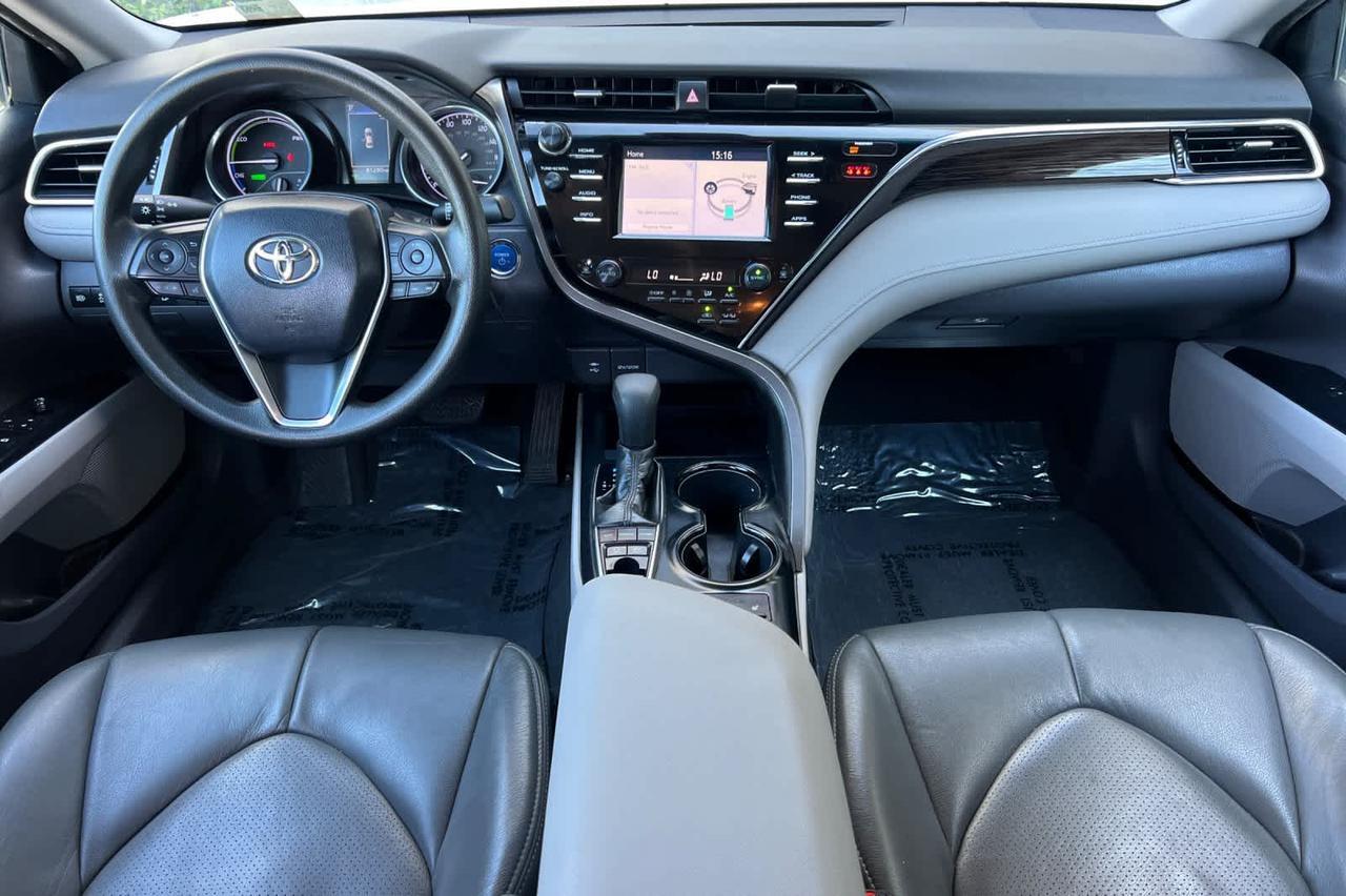2018 Toyota Camry Hybrid LE