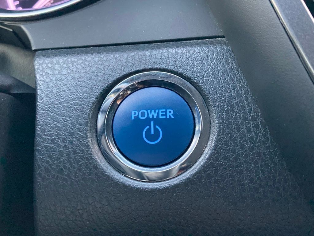 2018 Toyota Camry Hybrid SE San Antonio TX
