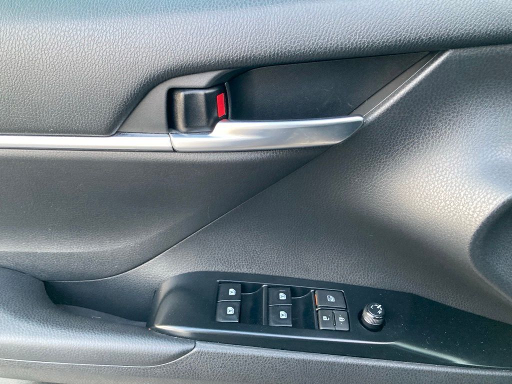 2018 Toyota Camry Hybrid SE San Antonio TX