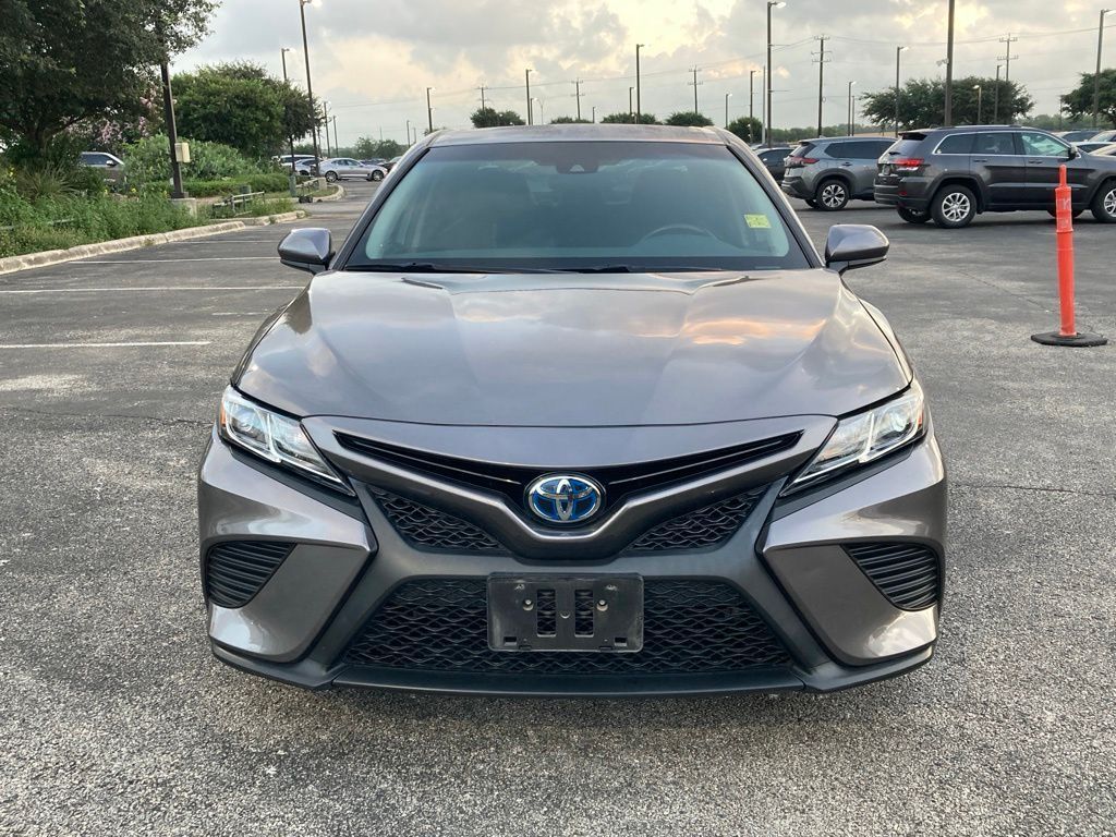 2018 Toyota Camry Hybrid SE