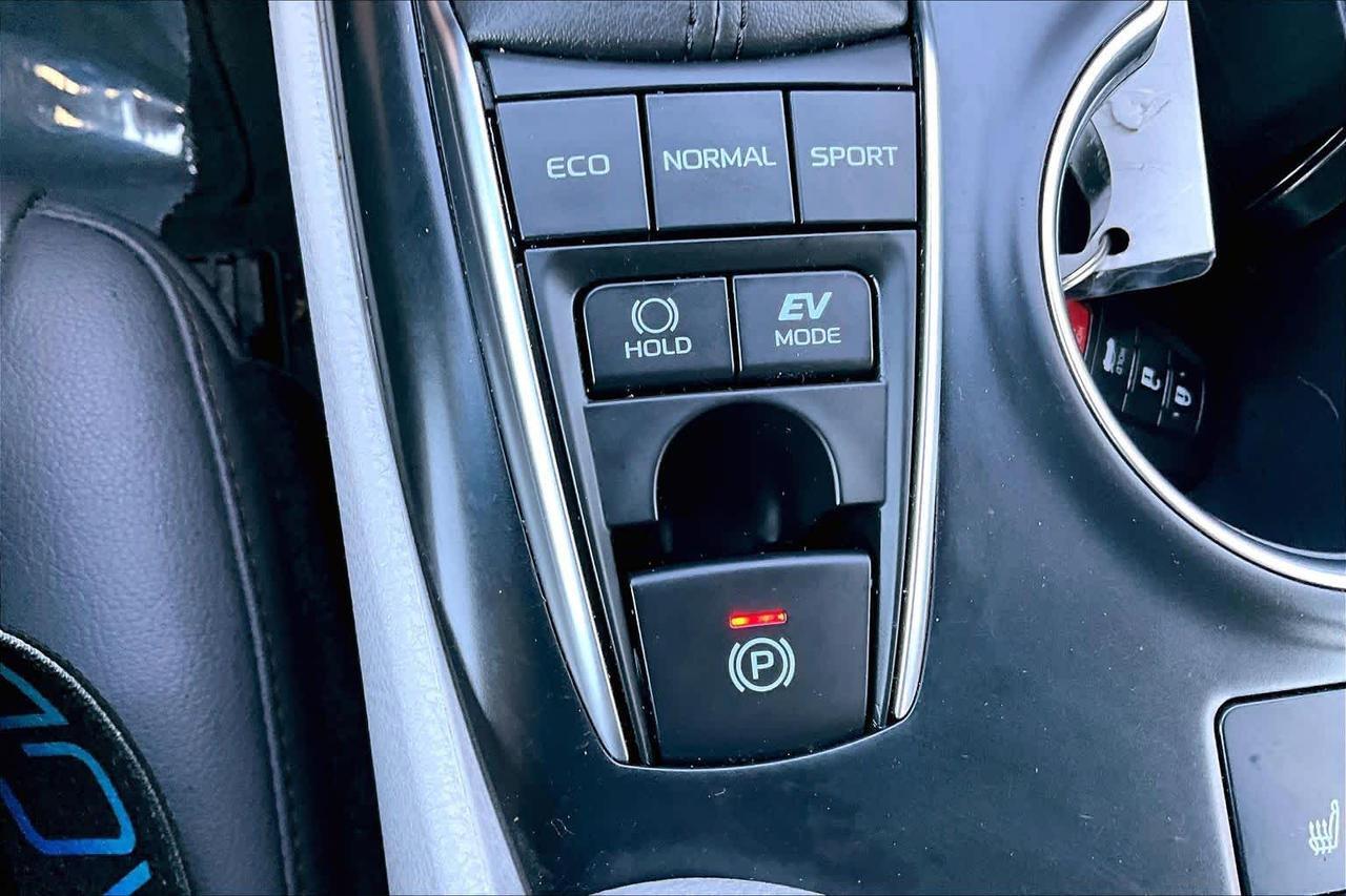2018 Toyota Camry Hybrid XLE Folsom CA