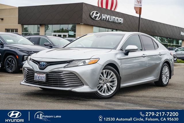 2018 Toyota Camry Hybrid XLE