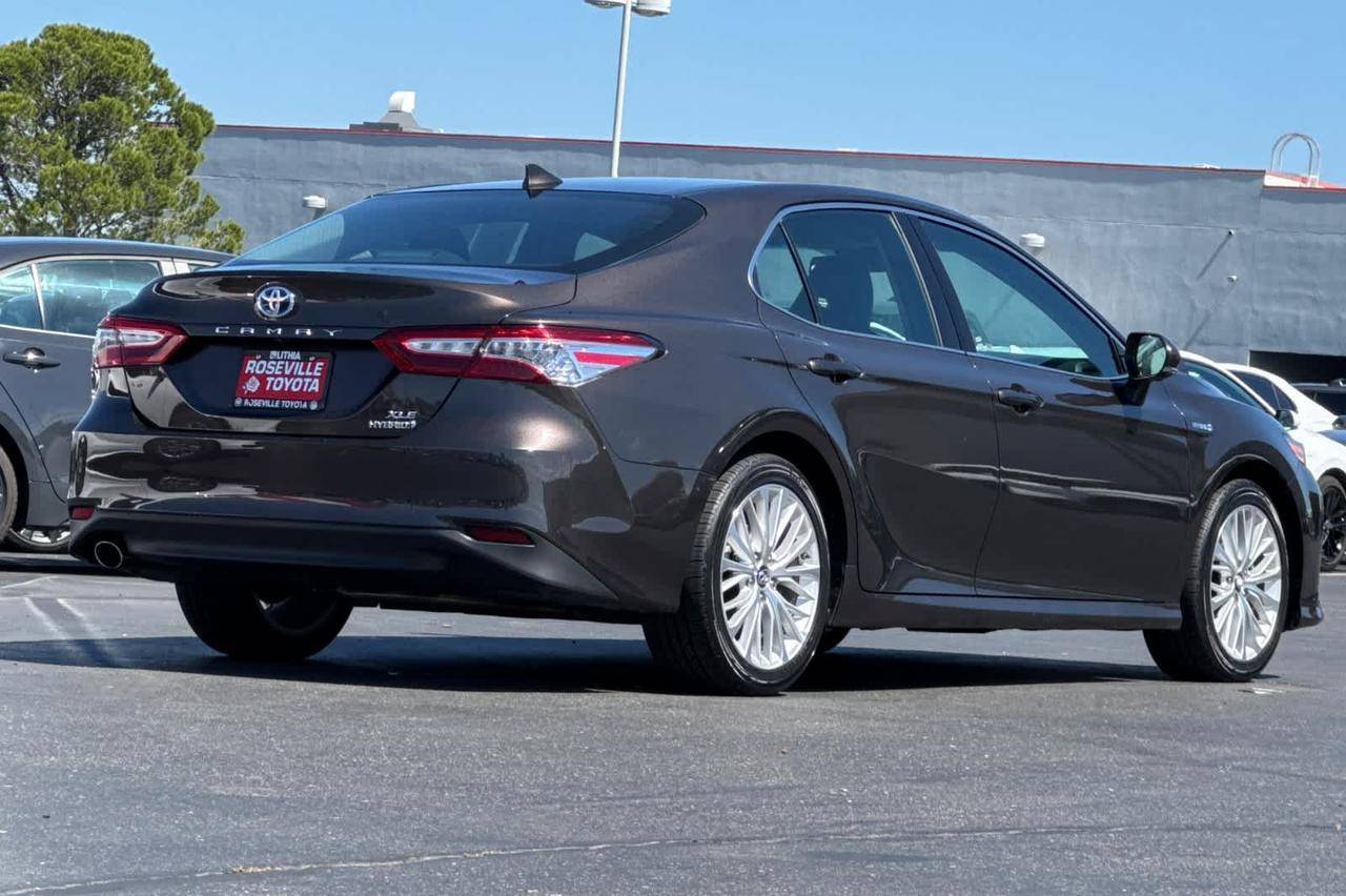 2018 Toyota Camry Hybrid XLE