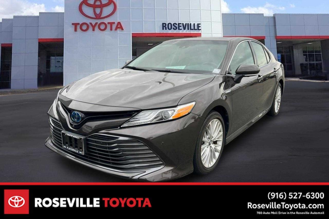 2018 Toyota Camry Hybrid XLE
