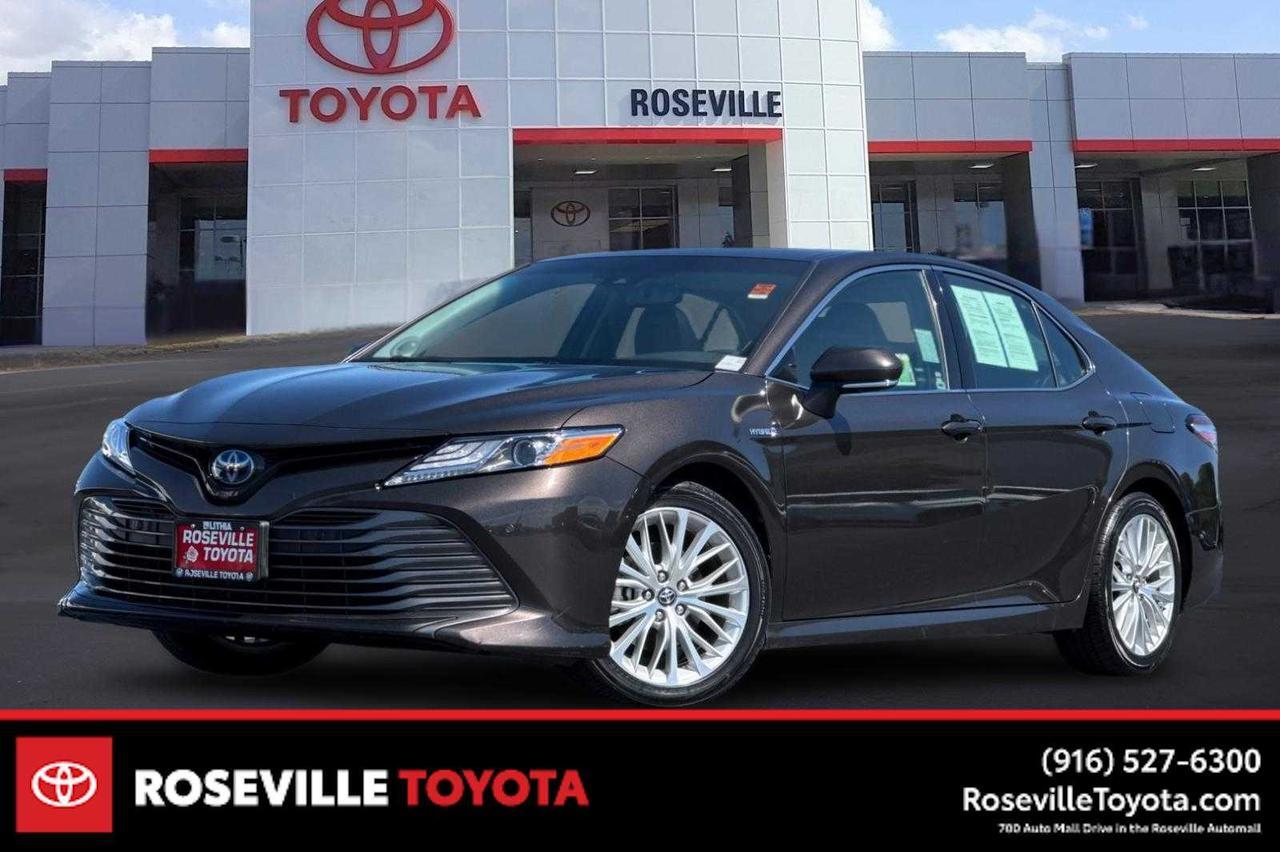 2018 Toyota Camry Hybrid XLE