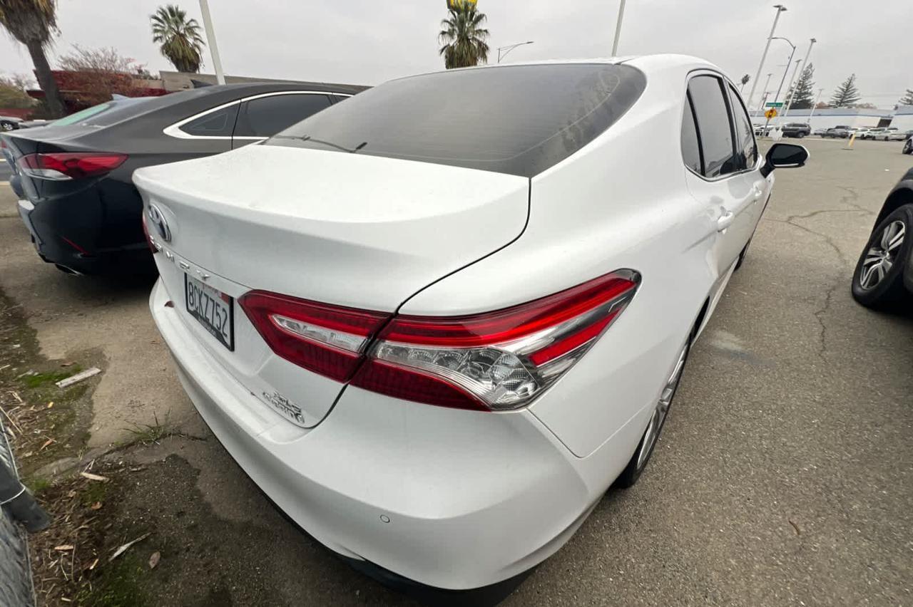 2018 Toyota Camry Hybrid XLE