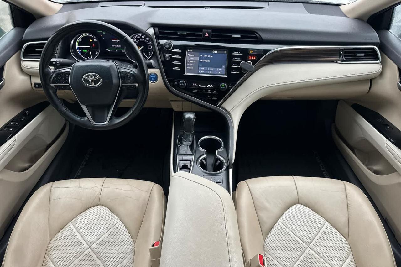2018 Toyota Camry Hybrid XLE