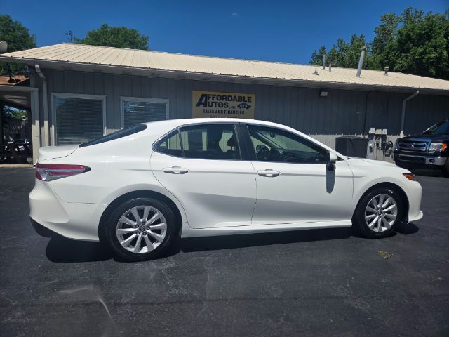 2018 Toyota Camry LE Elgin IL