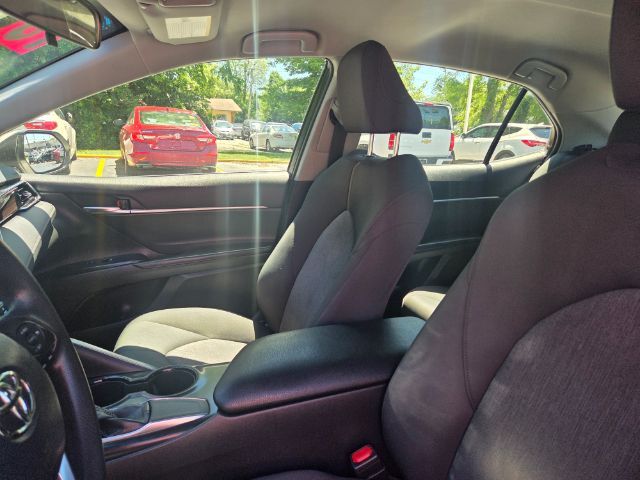 2018 Toyota Camry LE Elgin IL