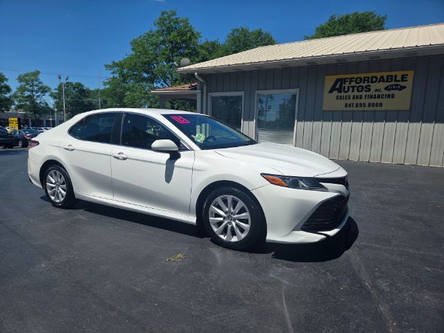 2018 Toyota Camry LE Elgin IL