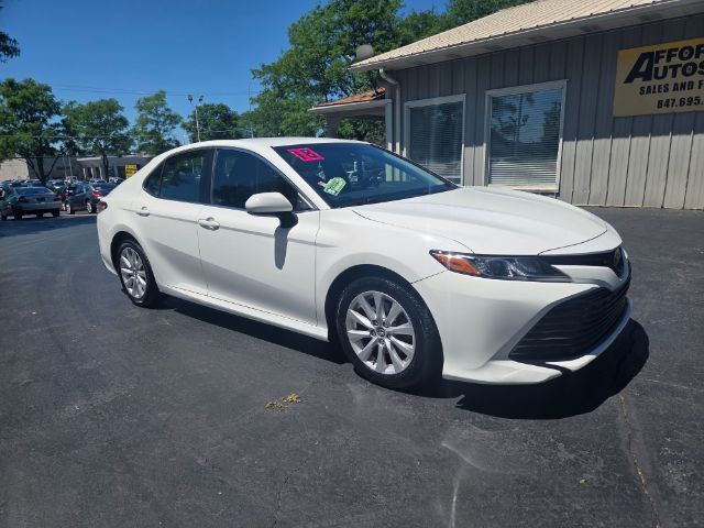 2018 Toyota Camry LE Elgin IL