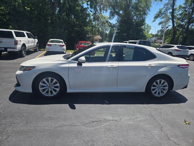 2018 Toyota Camry LE Elgin IL
