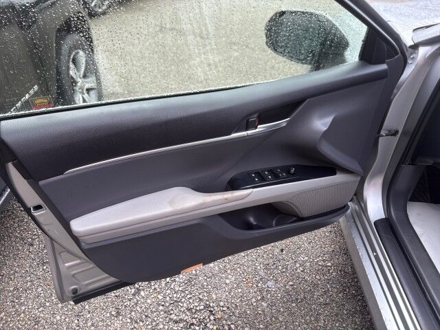 2018 Toyota Camry XLE XSE photo 7