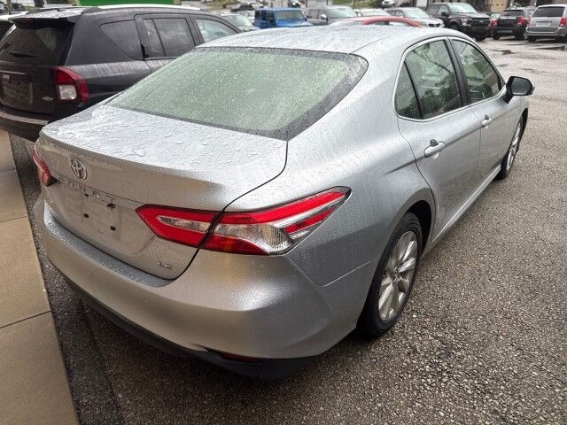 2018 Toyota Camry XLE XSE photo 4