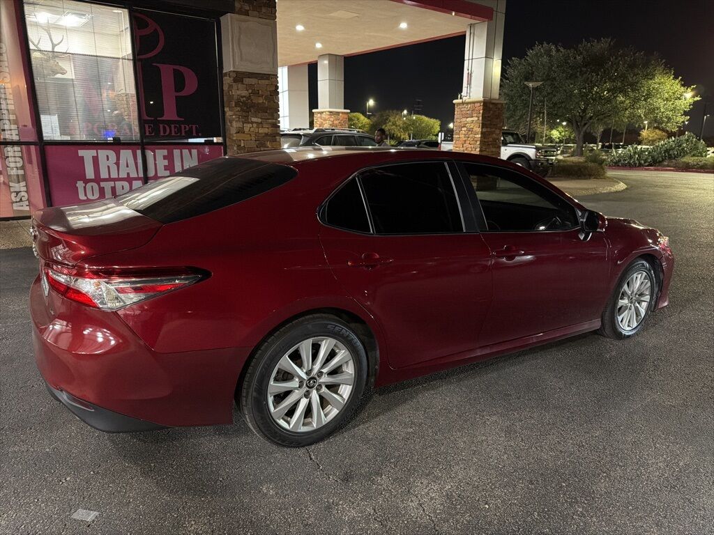 2018 Toyota Camry LE