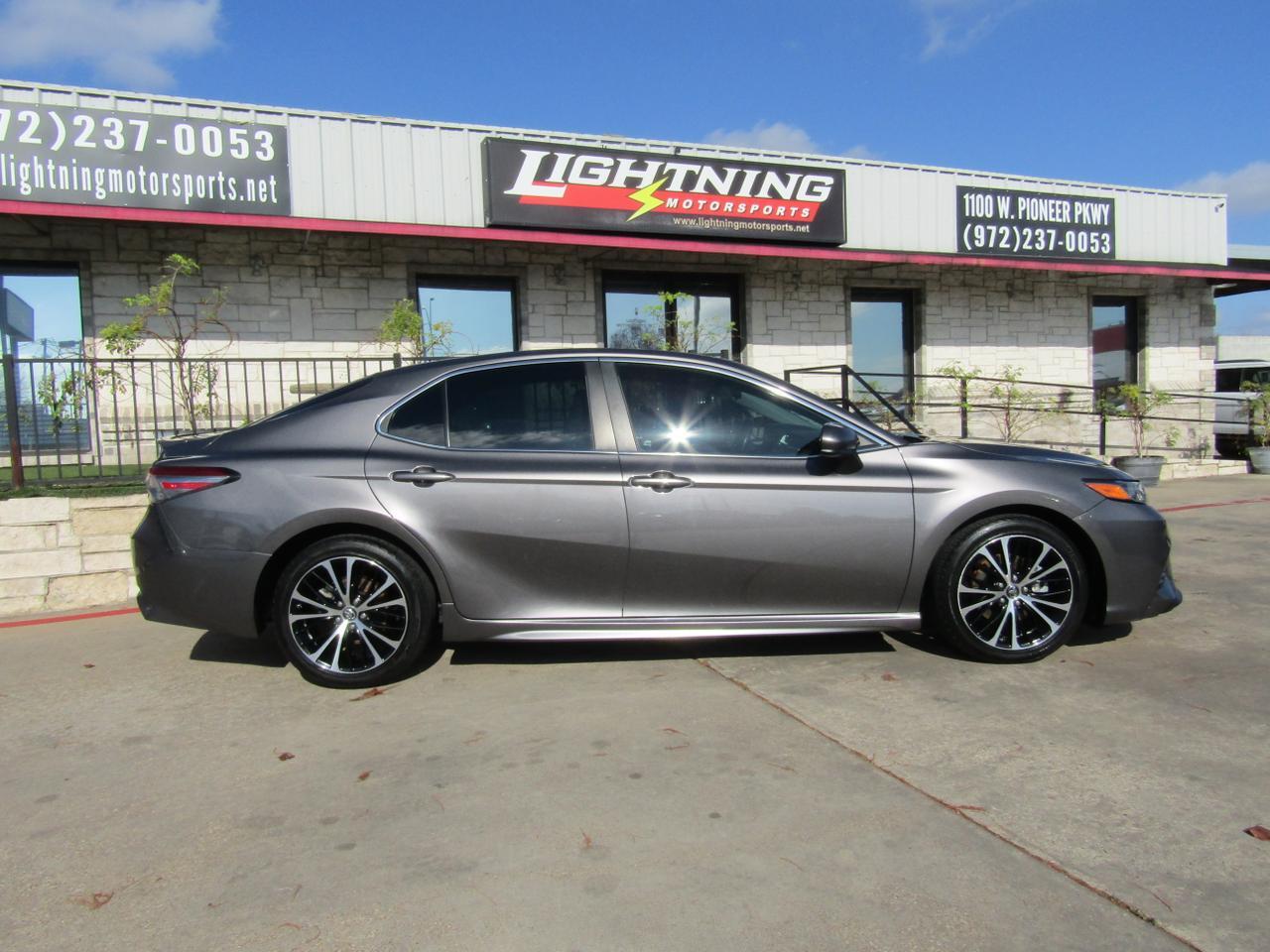 2018 Toyota Camry SE Auto (Natl) Grand Prairie TX
