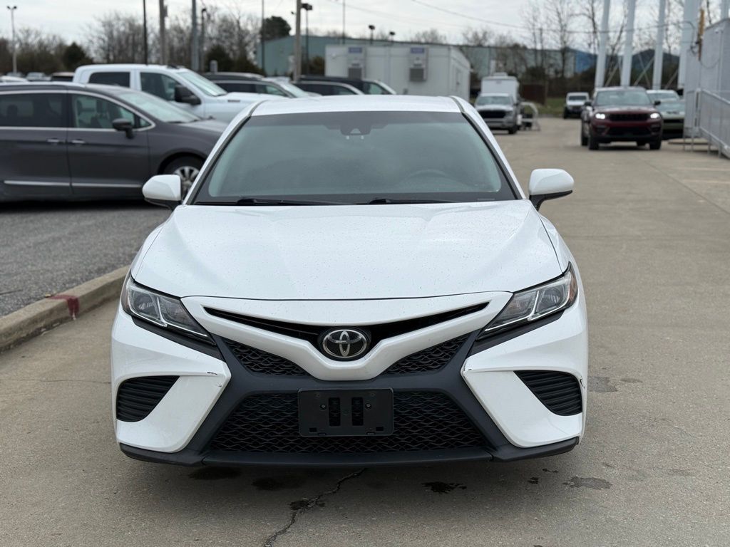 2018 Toyota Camry SE