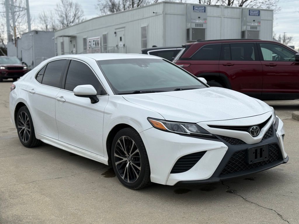 2018 Toyota Camry SE Crestwood KY