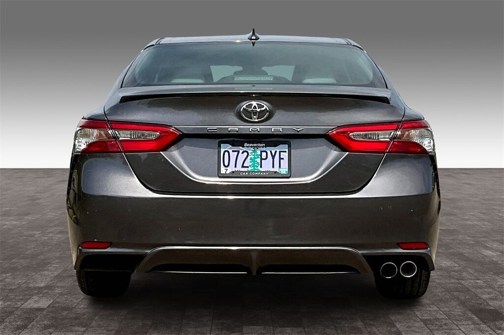 2018 Toyota Camry SE OR