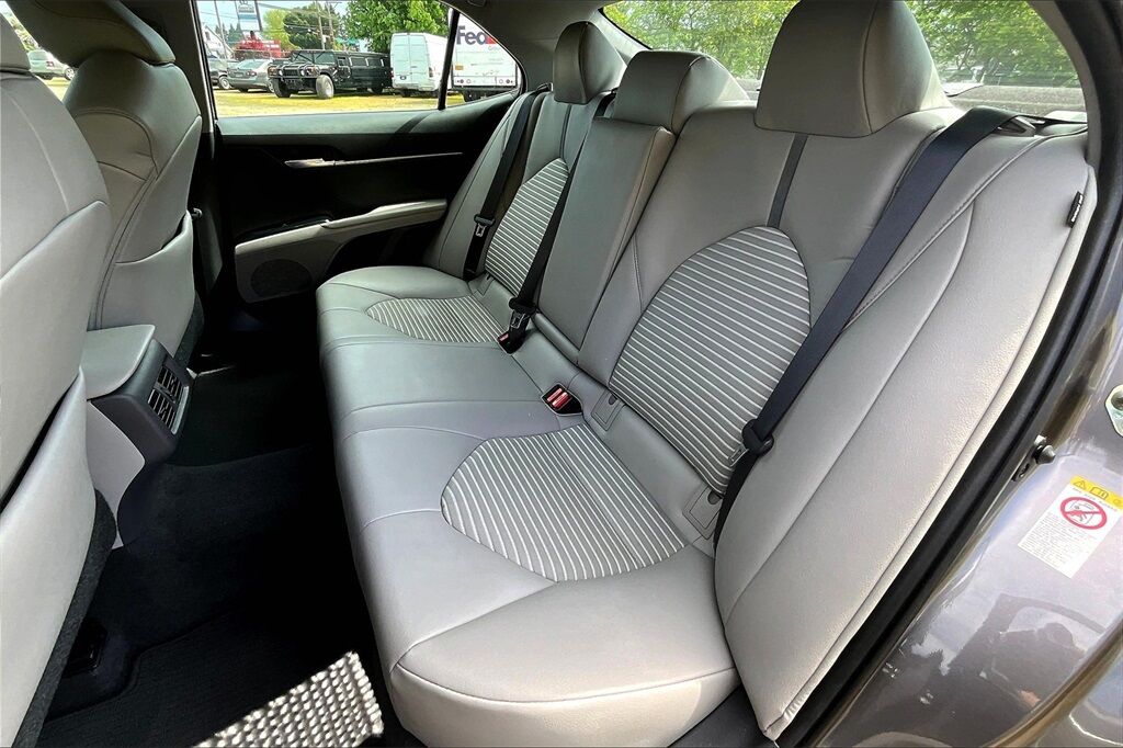 2018 Toyota Camry SE OR