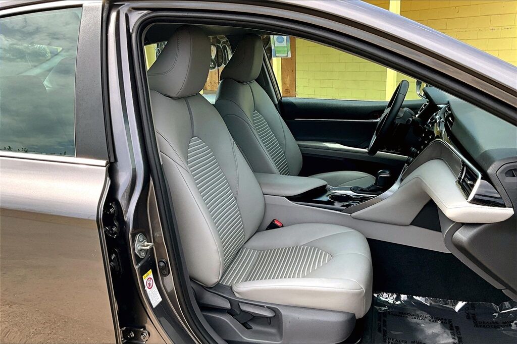 2018 Toyota Camry SE OR