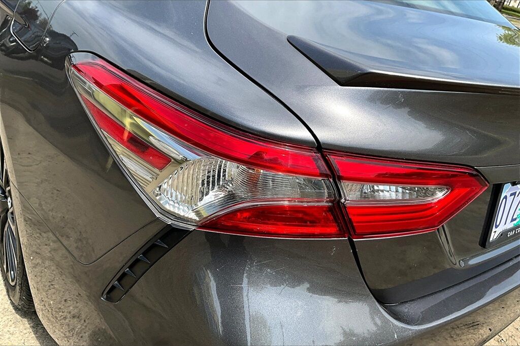 2018 Toyota Camry SE OR