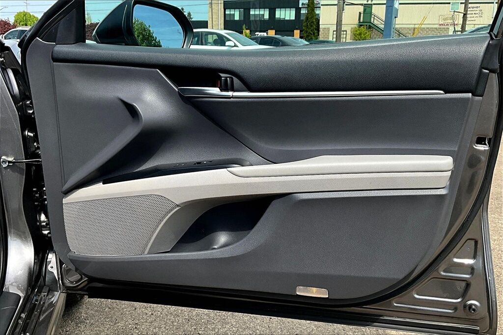 2018 Toyota Camry SE OR