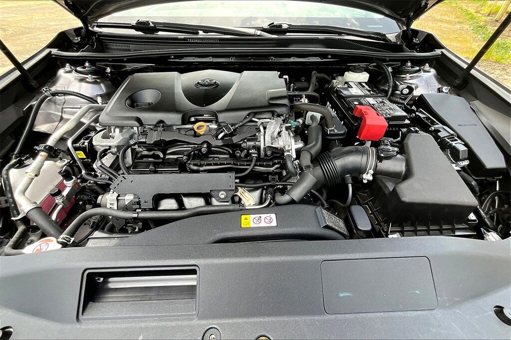 2018 Toyota Camry SE OR