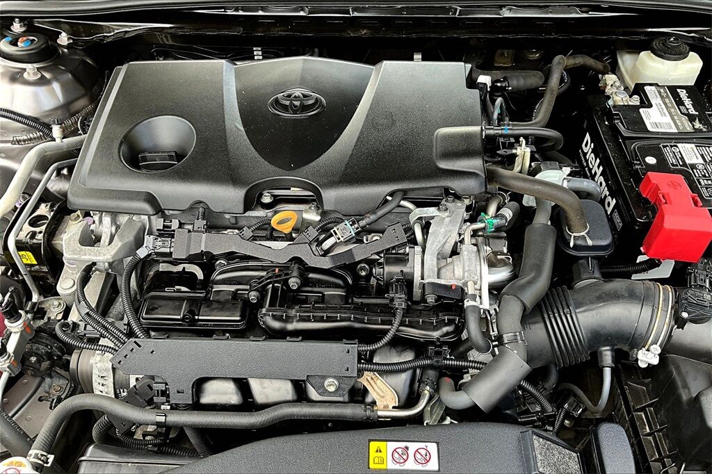 2018 Toyota Camry SE OR