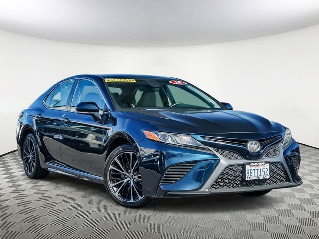 2018 Toyota Camry SE
