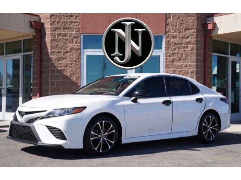 2018 Toyota Camry SE