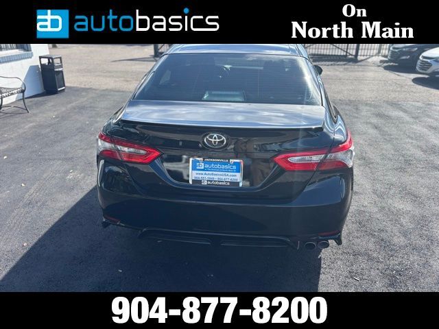 2018 Toyota Camry SE