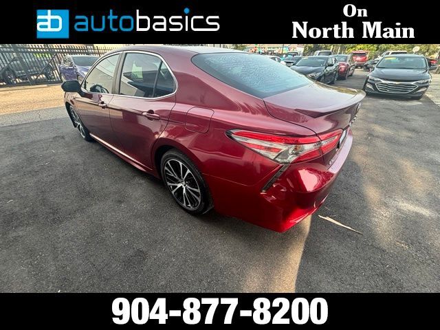 2018 Toyota Camry SE