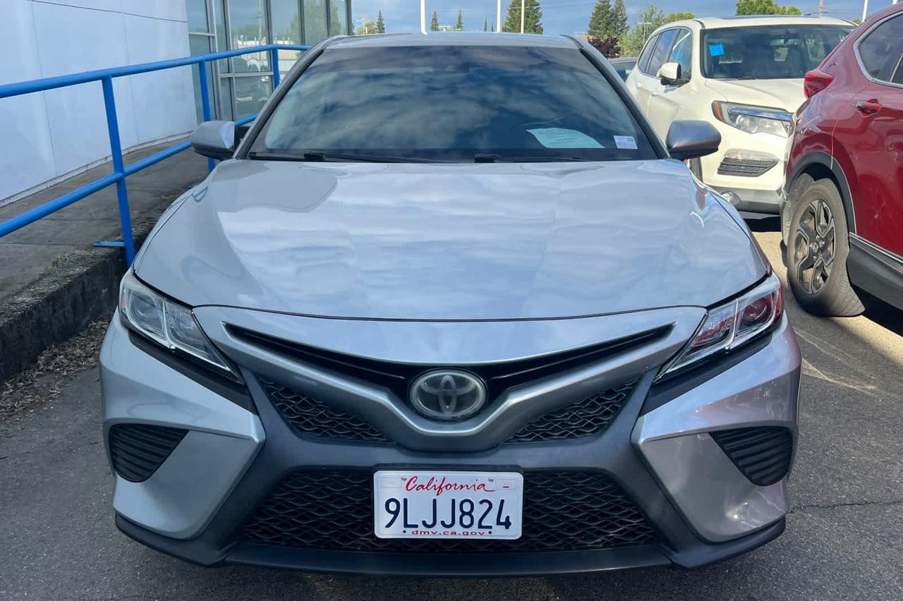 2018 Toyota Camry SE