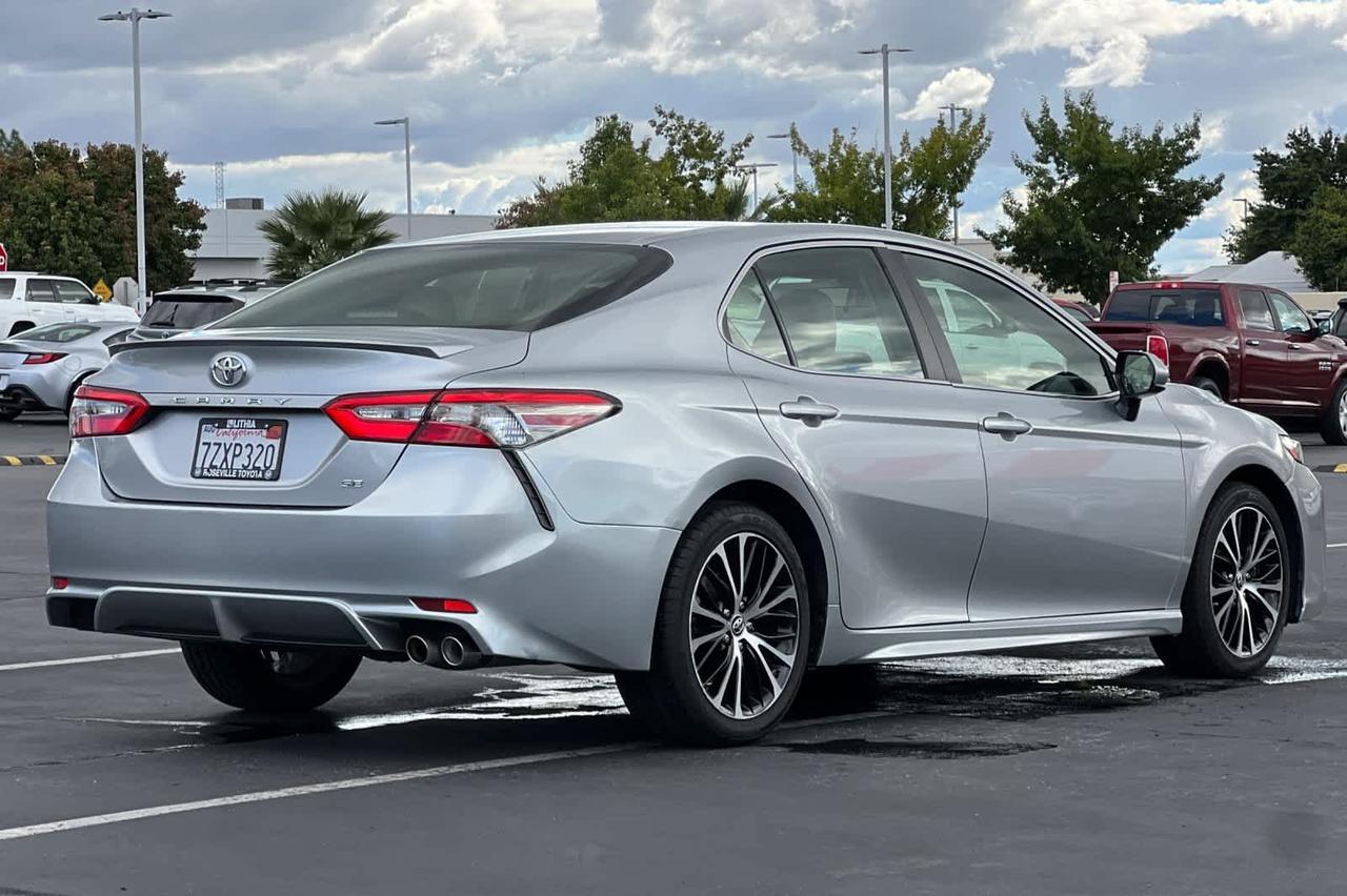 2018 Toyota Camry SE