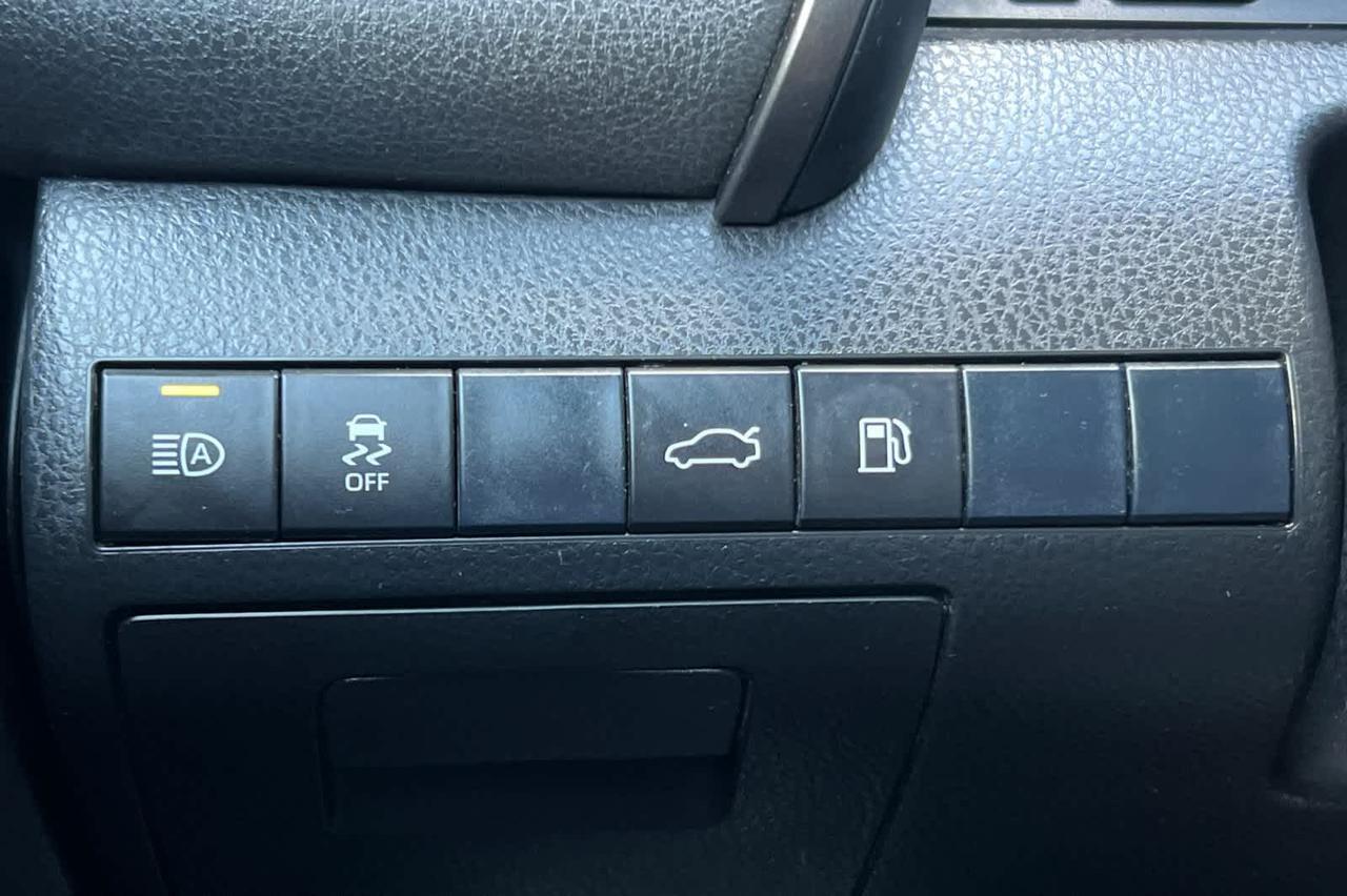 2018 Toyota Camry SE Roseville CA