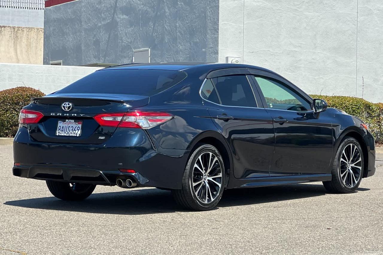 2018 Toyota Camry SE