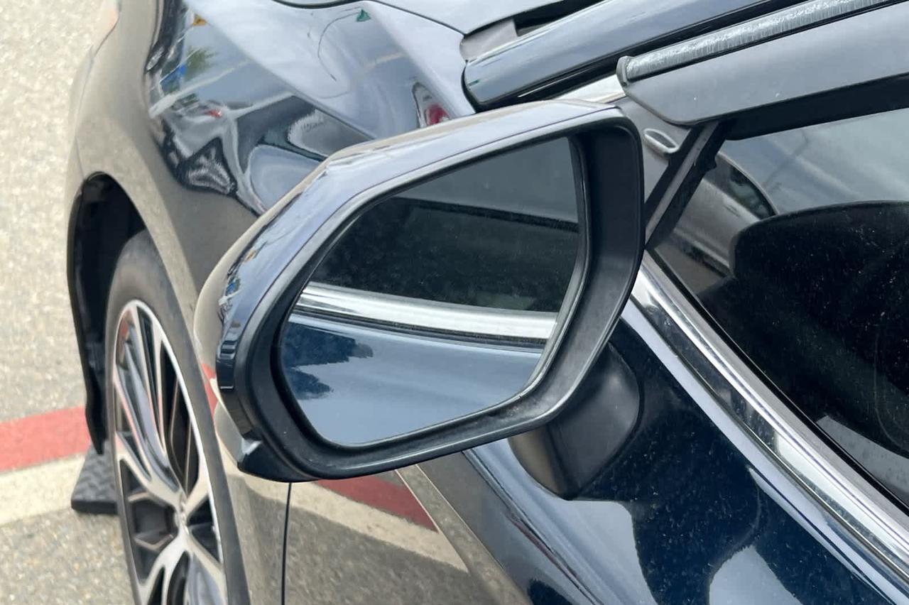 2018 Toyota Camry SE Roseville CA