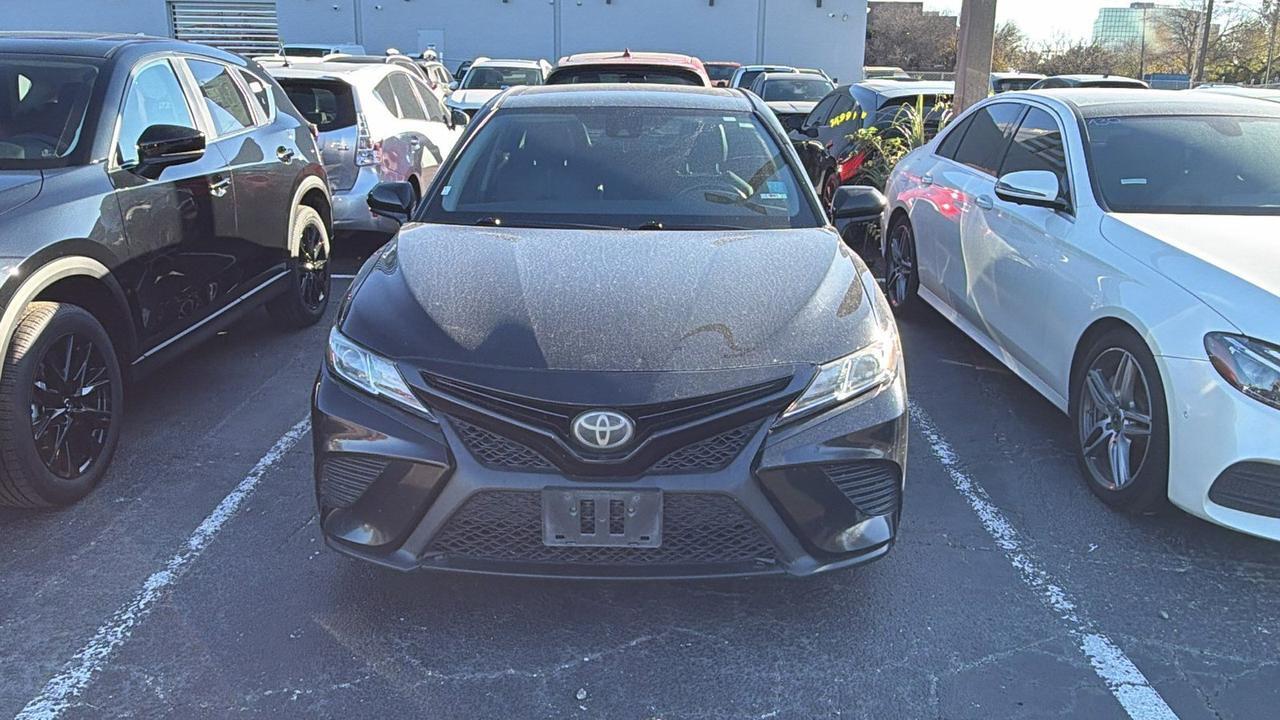 2018 Toyota Camry SE