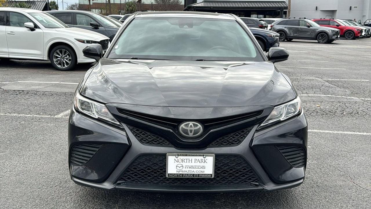 2018 Toyota Camry SE