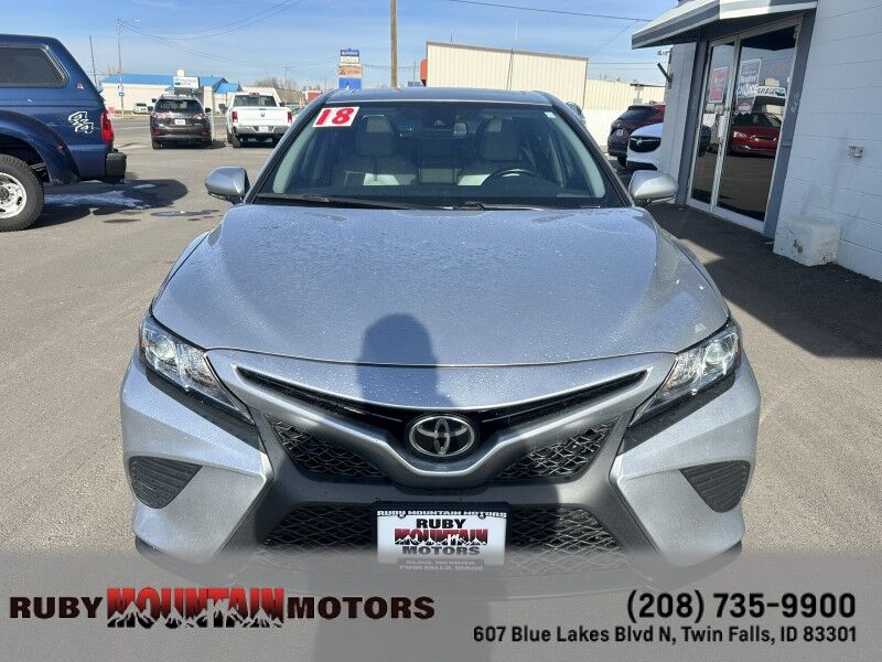 2018 Toyota Camry SE