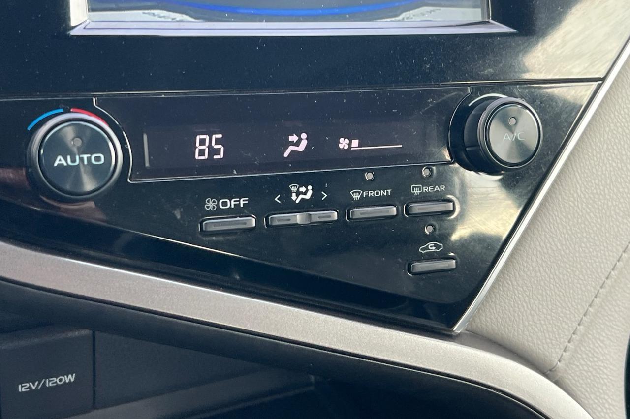 2018 Toyota Camry SE Ontario OR