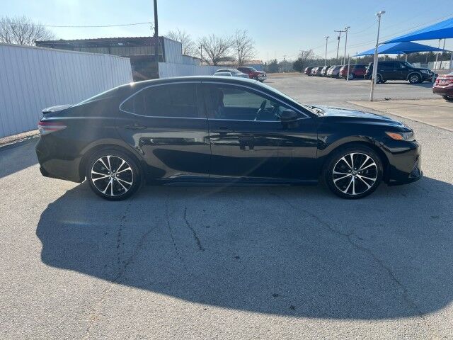 2018 Toyota Camry XLE Gainesville TX