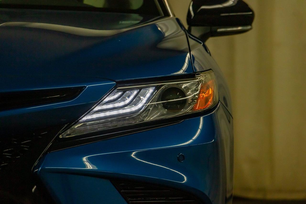 2018 Toyota Camry XSE Leather Roof BCam Red Deer AB