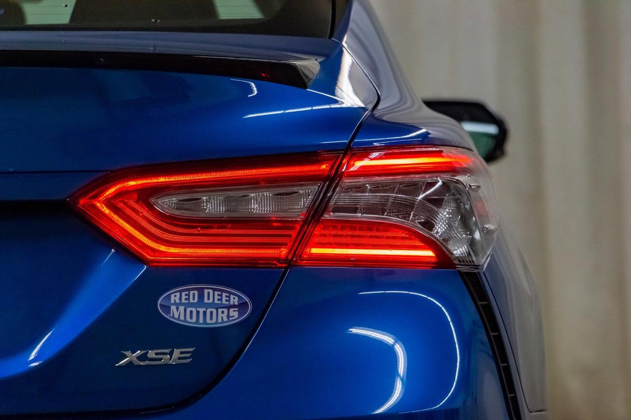 2018 Toyota Camry XSE Leather Roof BCam Red Deer AB