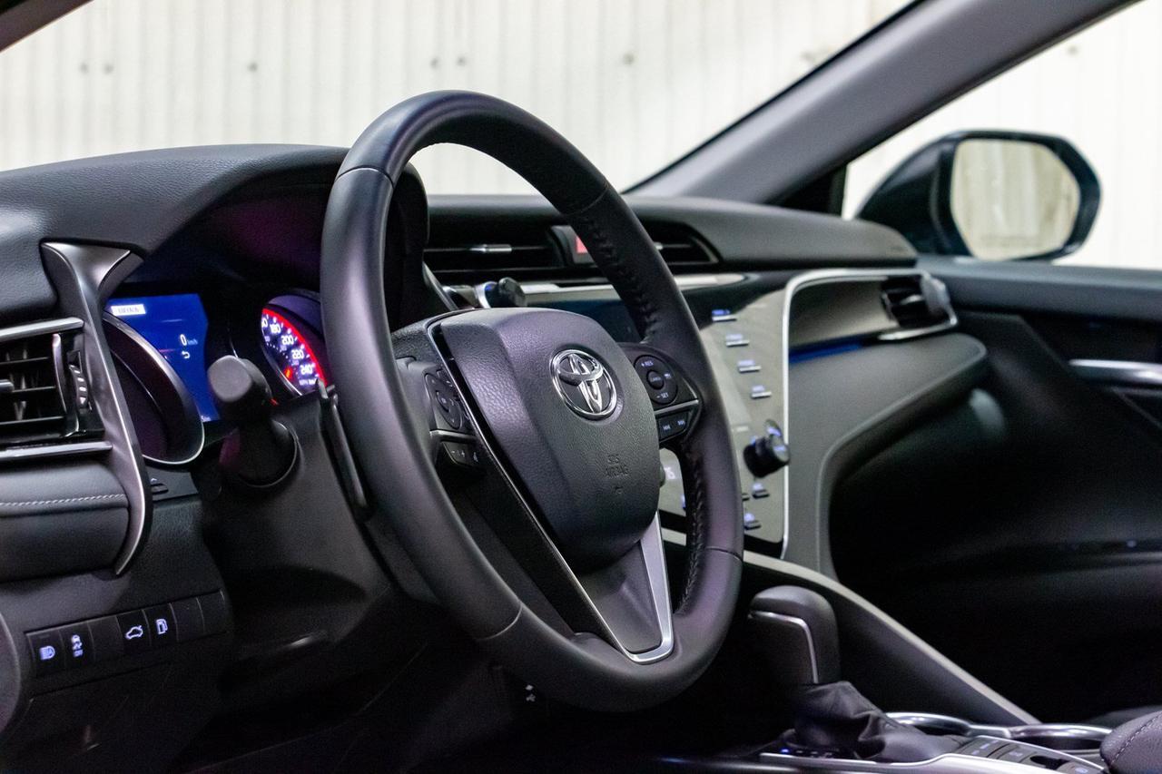 2018 Toyota Camry XSE Leather Roof BCam Red Deer AB
